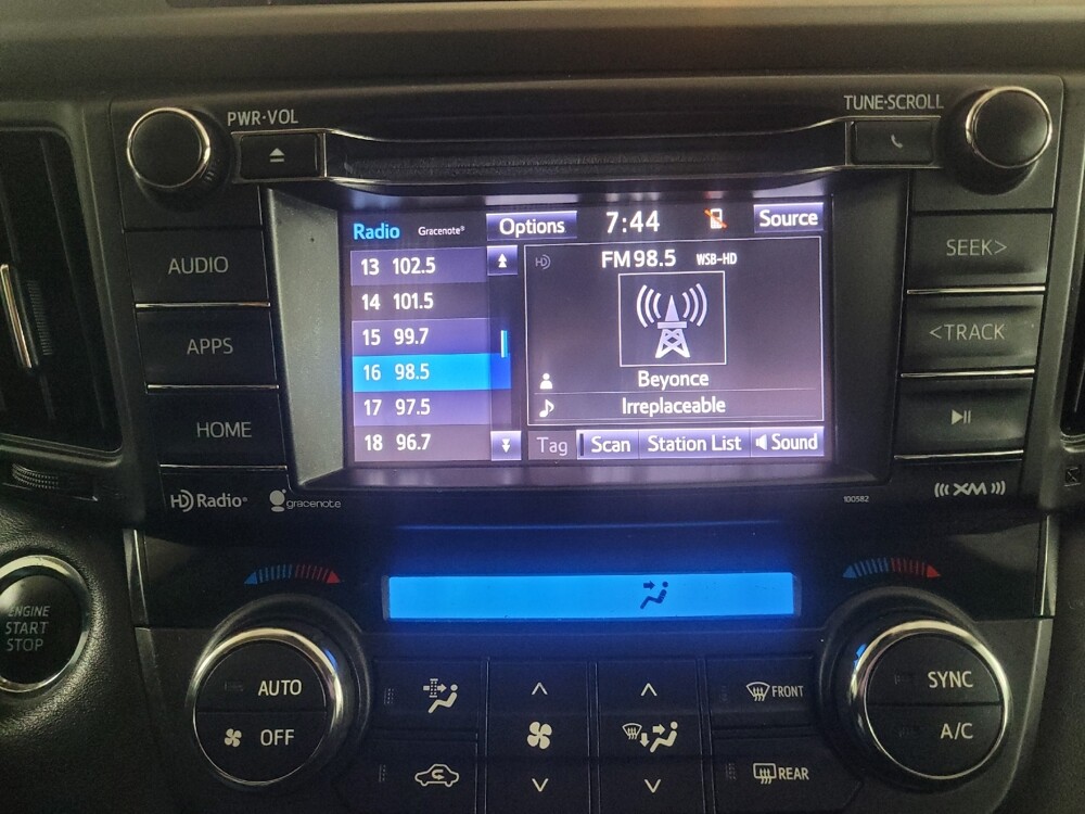 2018 Toyota RAV4 in Marietta, GA 30062 - 18127465 25