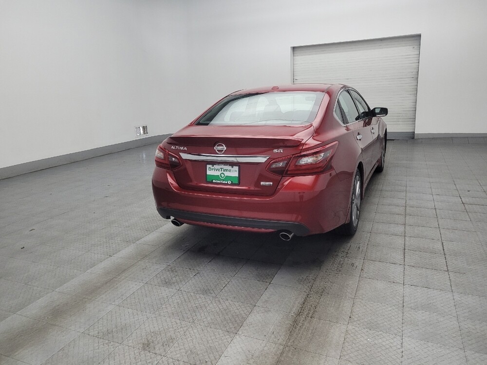 2018 Nissan Altima in Knoxville, TN 37923 - 18127476 9