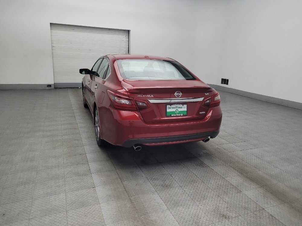 2018 Nissan Altima in Knoxville, TN 37923 - 18127476 5