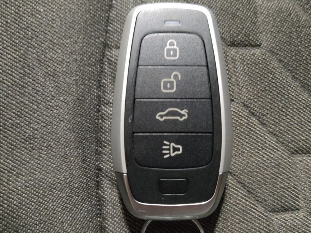 2019 Chevrolet Equinox in Round Rock, TX 78664 - 18127488 32