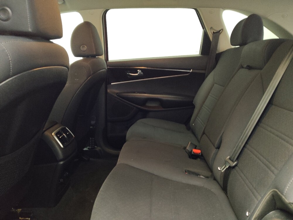 2019 Kia Sorento in Arlington, TX 76011 - 18127490 18