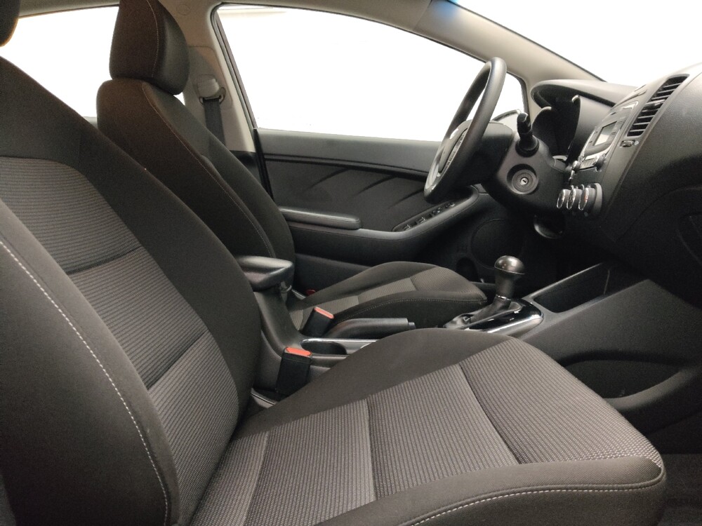 2017 Kia Forte in Tulsa, OK 74145 - 18127493 21