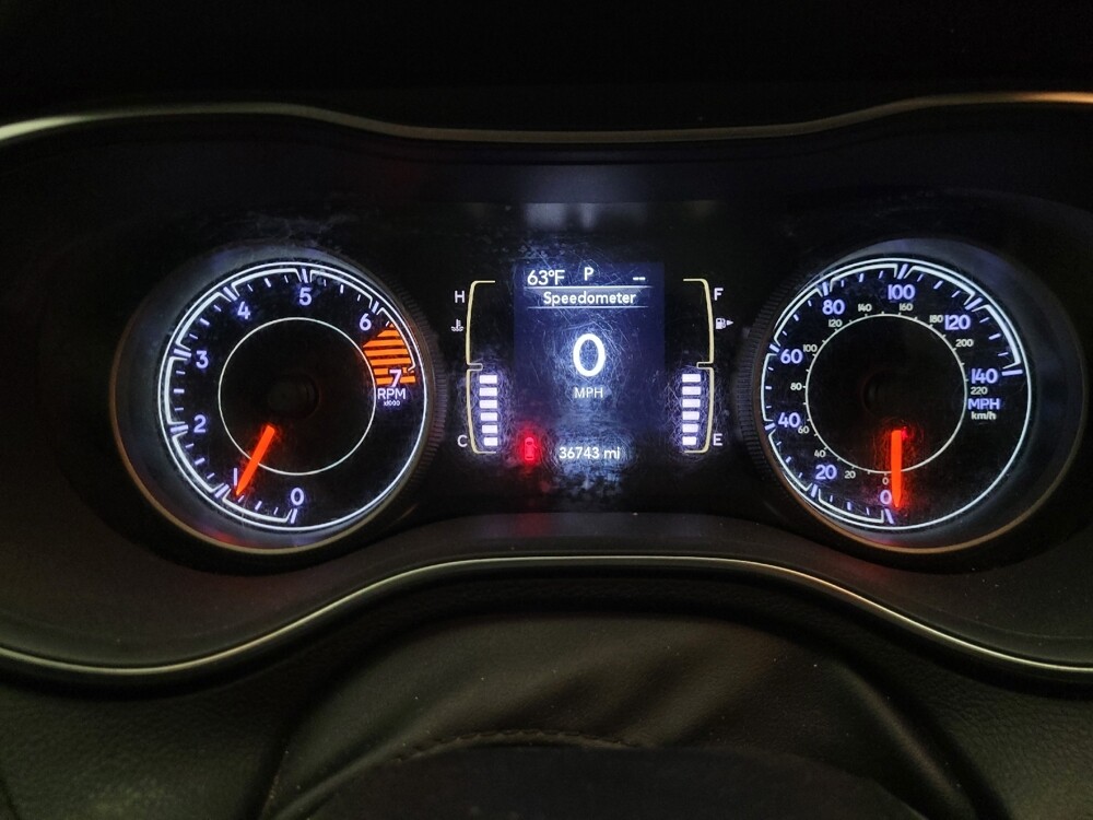 2019 Jeep Cherokee in Chandler, AZ 85225 - 18127503 23