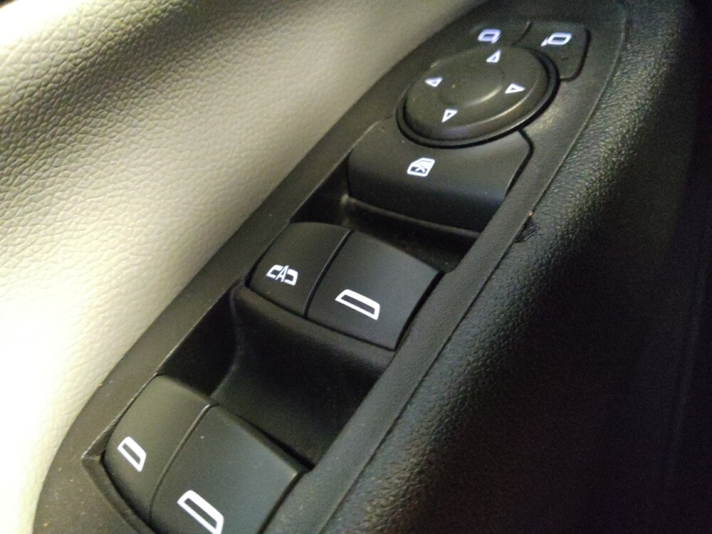 2019 Chevrolet Equinox in Chandler, AZ 85225 - 18127512 27