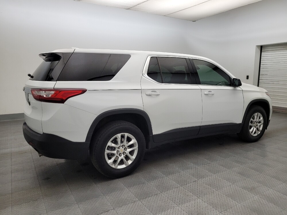 2020 Chevrolet Traverse in Glendale, AZ 85301 - 18127514 10