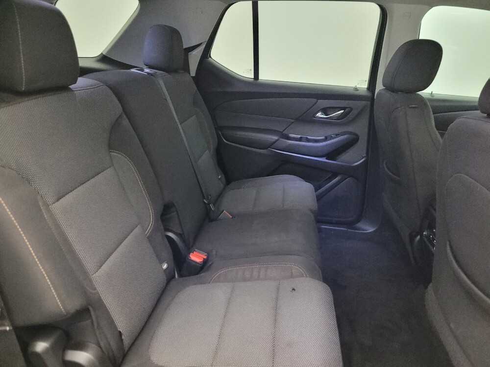 2020 Chevrolet Traverse in Glendale, AZ 85301 - 18127514 19