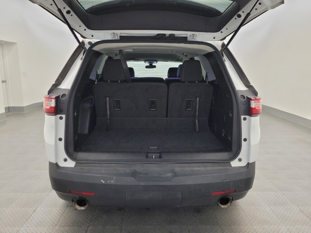 2020 Chevrolet Traverse in Glendale, AZ 85301 - 18127514 29