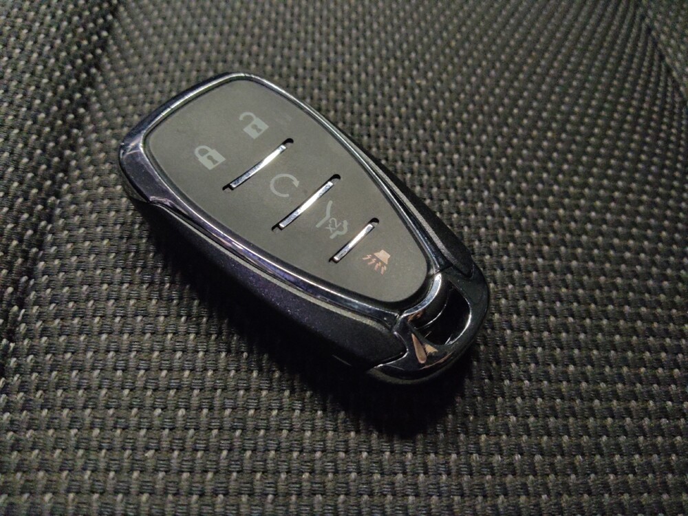 2020 Chevrolet Traverse in Glendale, AZ 85301 - 18127514 32