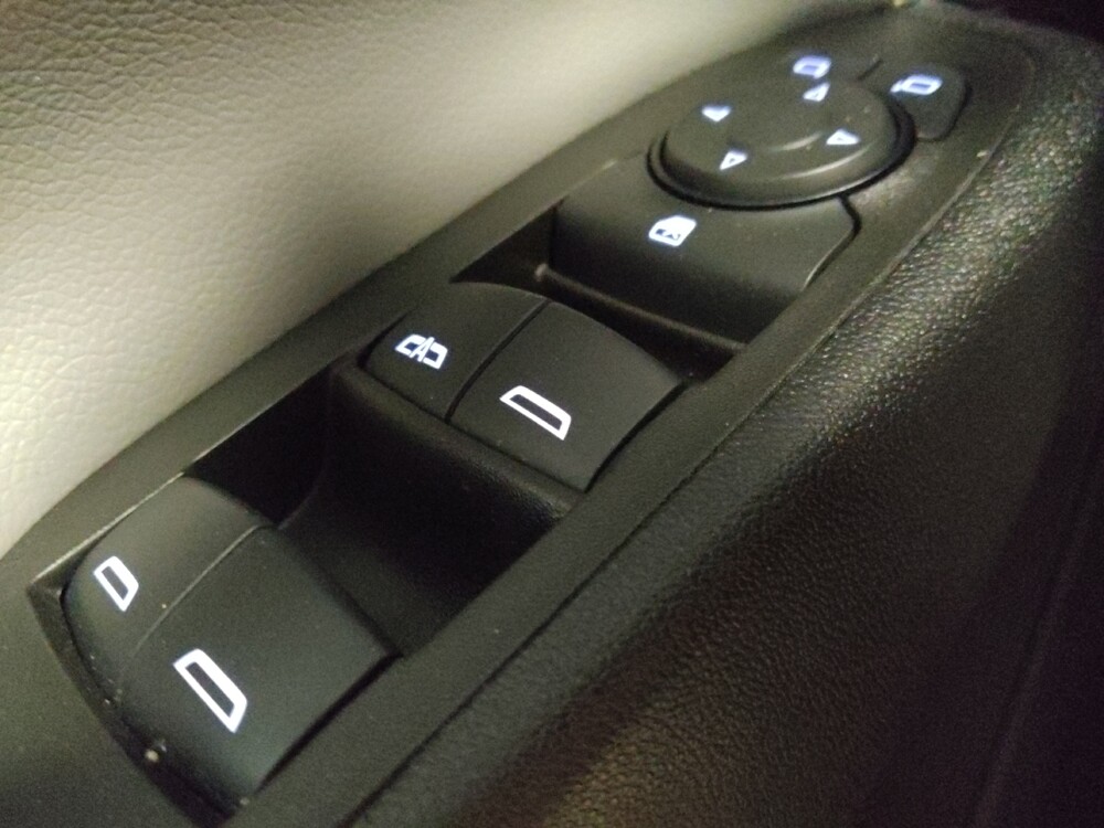 2022 Chevrolet Equinox in Glendale, AZ 85301 - 18127516 27