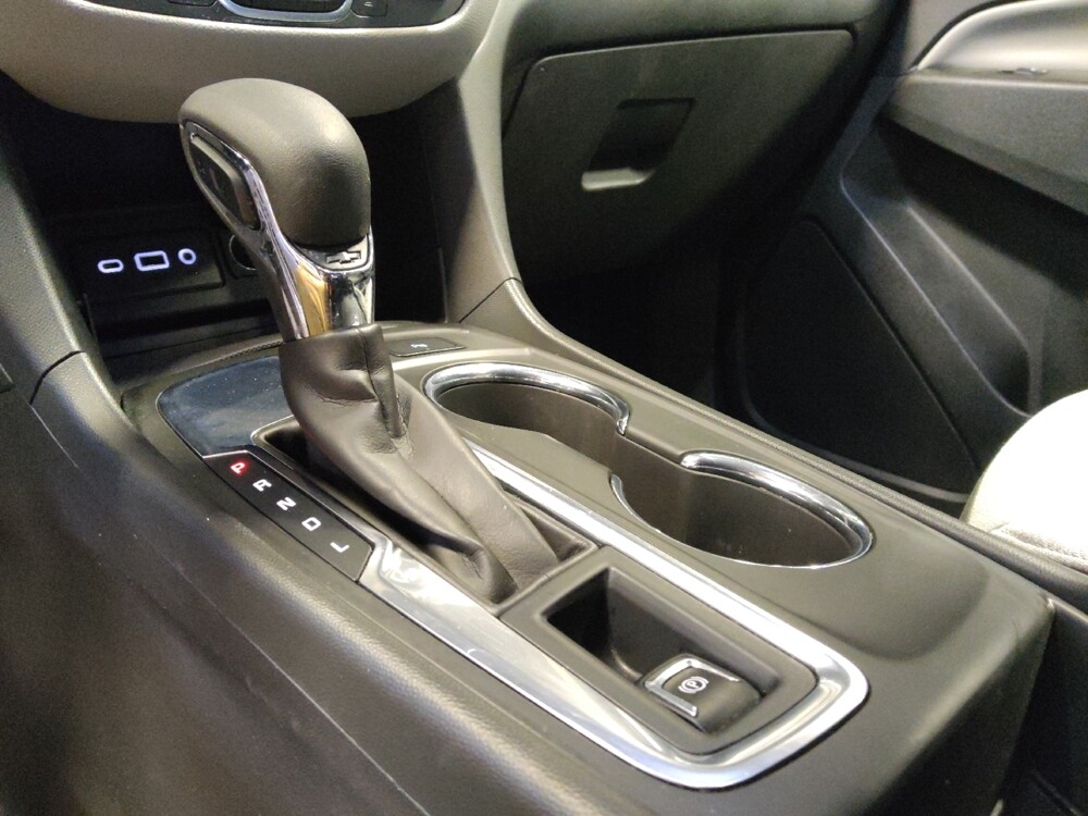 2022 Chevrolet Equinox in Glendale, AZ 85301 - 18127516 26