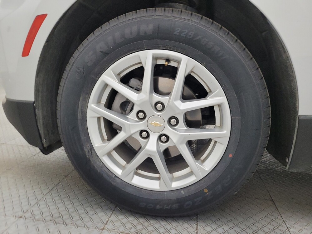 2022 Chevrolet Equinox in Glendale, AZ 85301 - 18127516 31