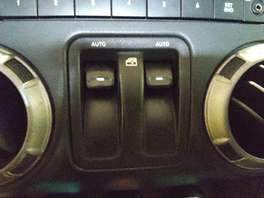 2018 Jeep Wrangler in Phoenix, AZ 85022 - 18127517 27