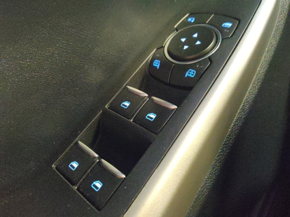 2021 Ford Explorer in Phoenix, AZ 85022 - 18127518 27