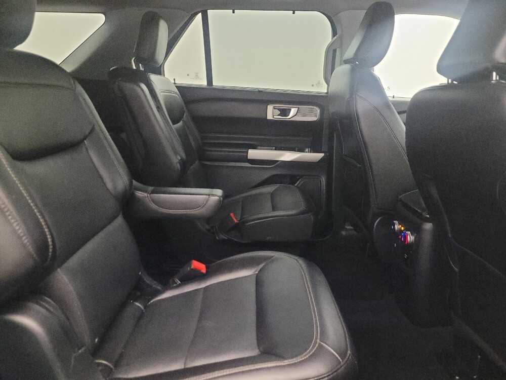 2021 Ford Explorer in Phoenix, AZ 85022 - 18127518 19