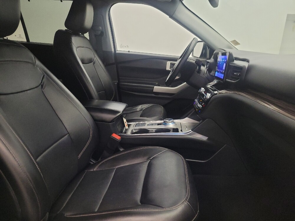 2021 Ford Explorer in Phoenix, AZ 85022 - 18127518 21