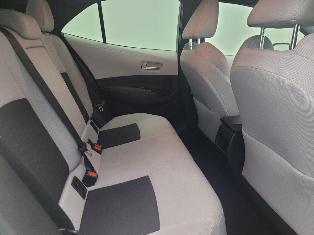 2019 Toyota Corolla in Chandler, AZ 85225 - 18127519 19