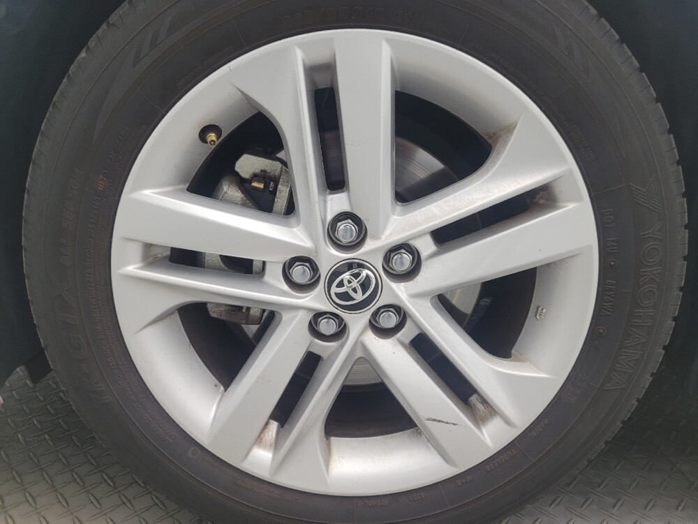 2019 Toyota Corolla in Chandler, AZ 85225 - 18127519 31