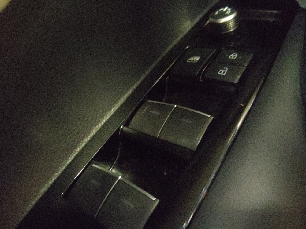 2019 Toyota Corolla in Chandler, AZ 85225 - 18127519 27