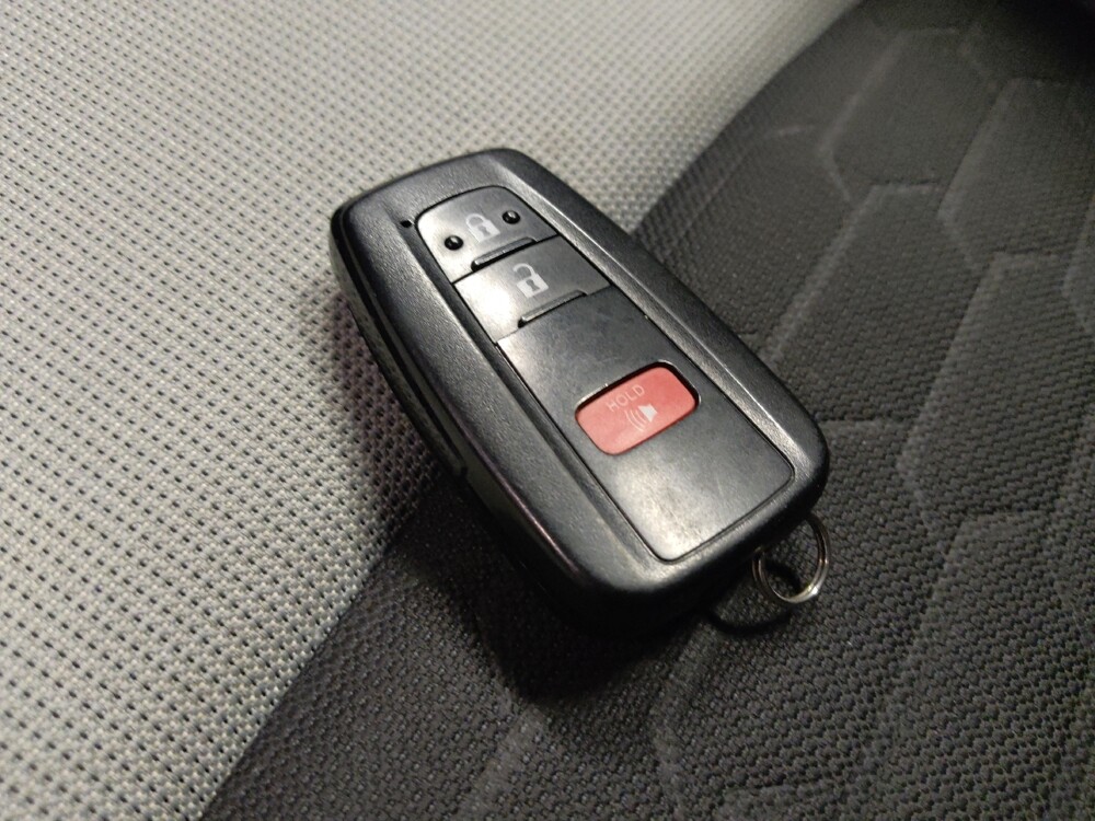 2019 Toyota Corolla in Chandler, AZ 85225 - 18127519 32