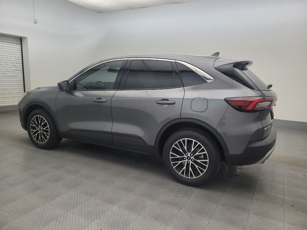 2023 Ford Escape in Glendale, AZ 85301 - 18127521 3