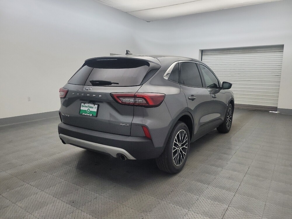 2023 Ford Escape in Glendale, AZ 85301 - 18127521 9