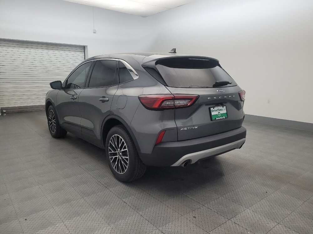 2023 Ford Escape in Glendale, AZ 85301 - 18127521 5