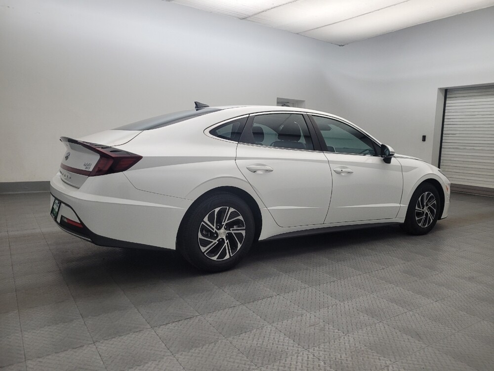 2021 Hyundai Sonata in Glendale, AZ 85301 - 18127523 10