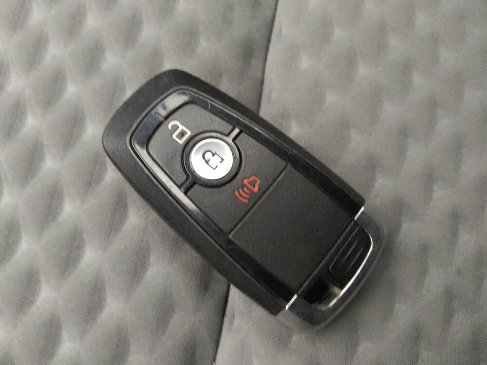 2020 Ford Escape in Chandler, AZ 85225 - 18127524 32