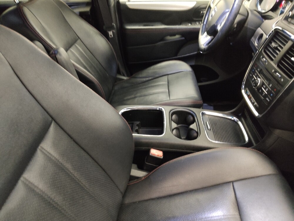 2017 Dodge Grand Caravan in Clearwater, FL 33764 - 18127536 21