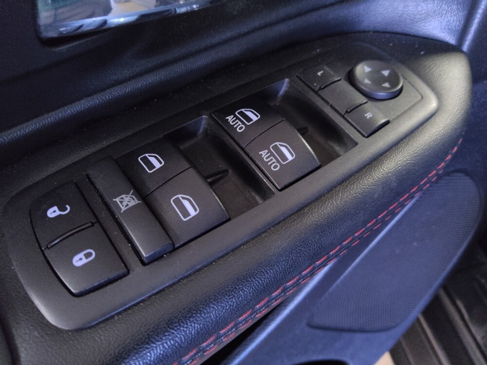 2017 Dodge Grand Caravan in Clearwater, FL 33764 - 18127536 27