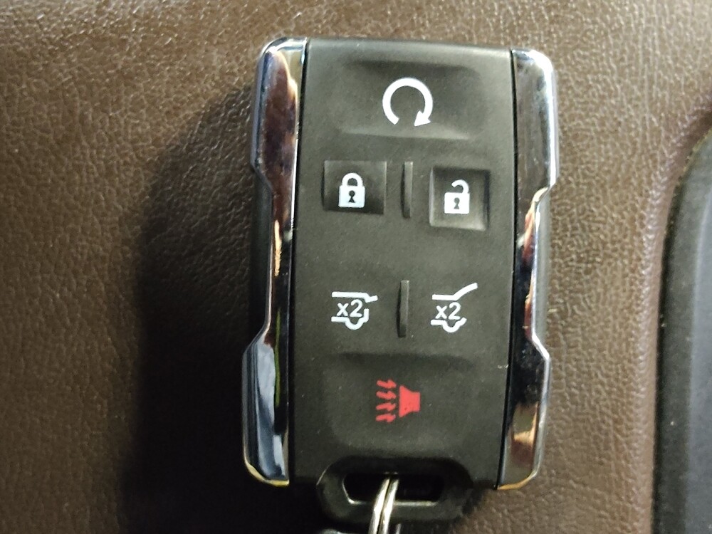 2018 Chevrolet Tahoe in Fort Myers, FL 33907 - 18127538 32