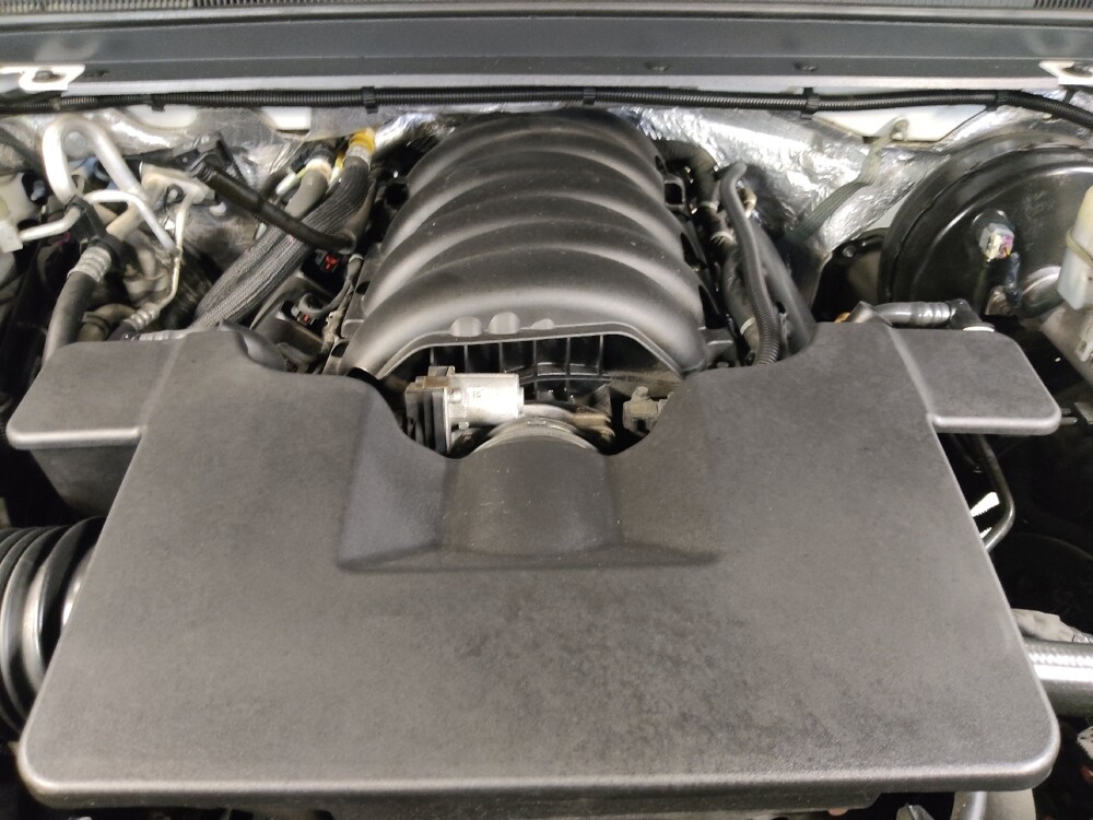 2018 Chevrolet Tahoe in Fort Myers, FL 33907 - 18127538 30