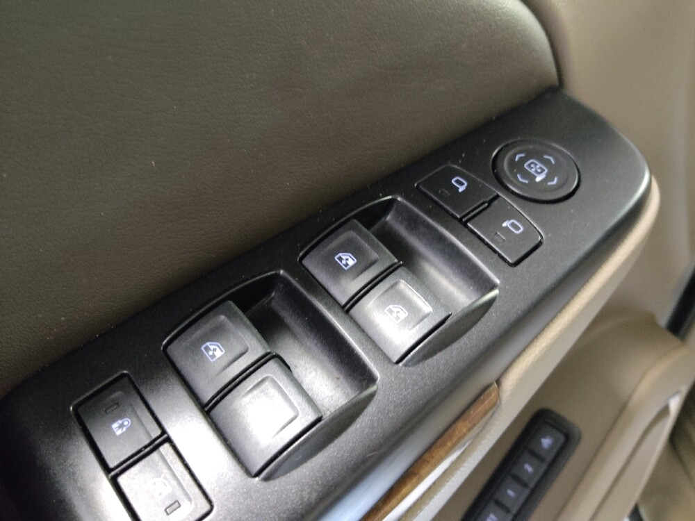 2018 Chevrolet Tahoe in Fort Myers, FL 33907 - 18127538 27