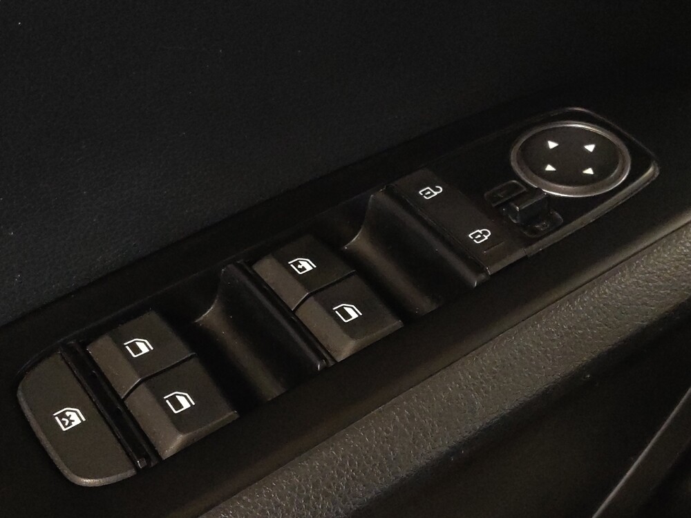 2025 Kia Soul in Miami, FL 33157 - 18127562 27