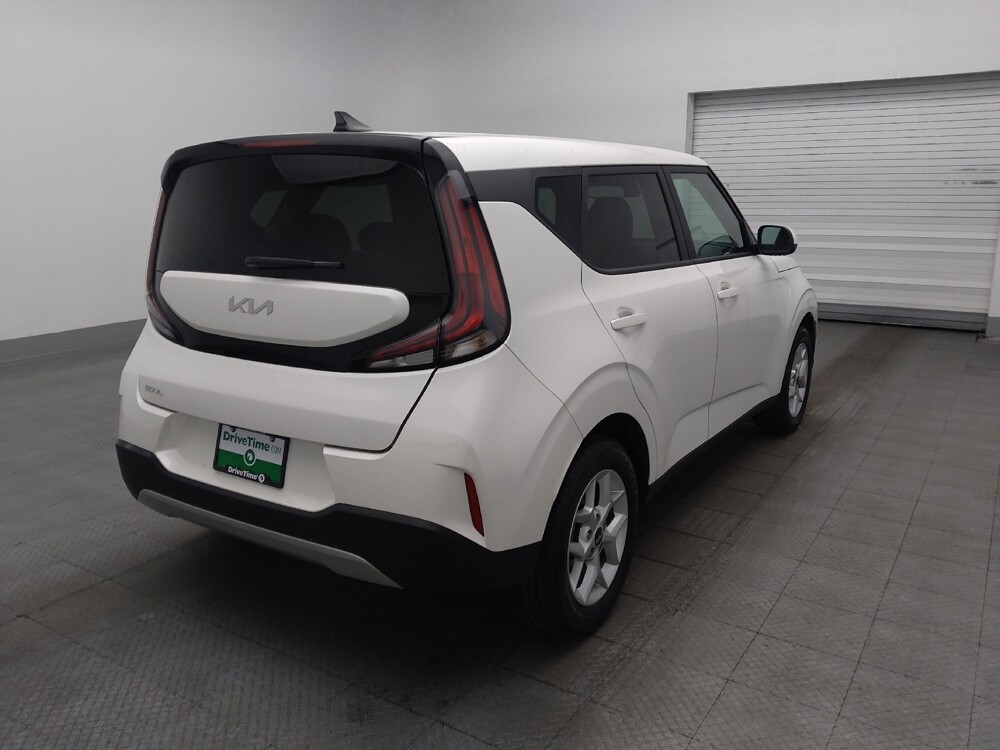 2025 Kia Soul in Miami, FL 33157 - 18127562 9
