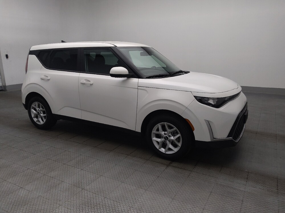 2025 Kia Soul in Miami, FL 33157 - 18127562 11