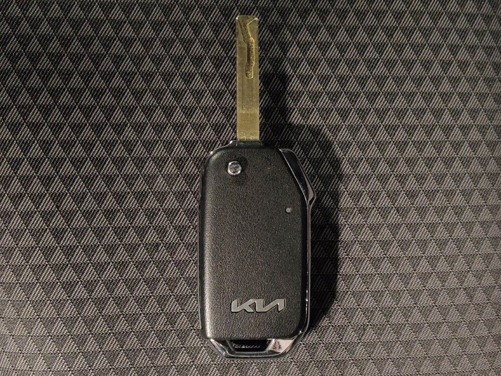 2025 Kia Soul in Miami, FL 33157 - 18127562 32