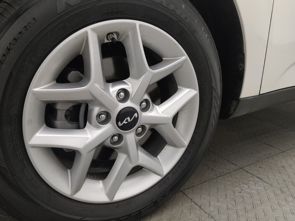 2025 Kia Soul in Miami, FL 33157 - 18127562 31