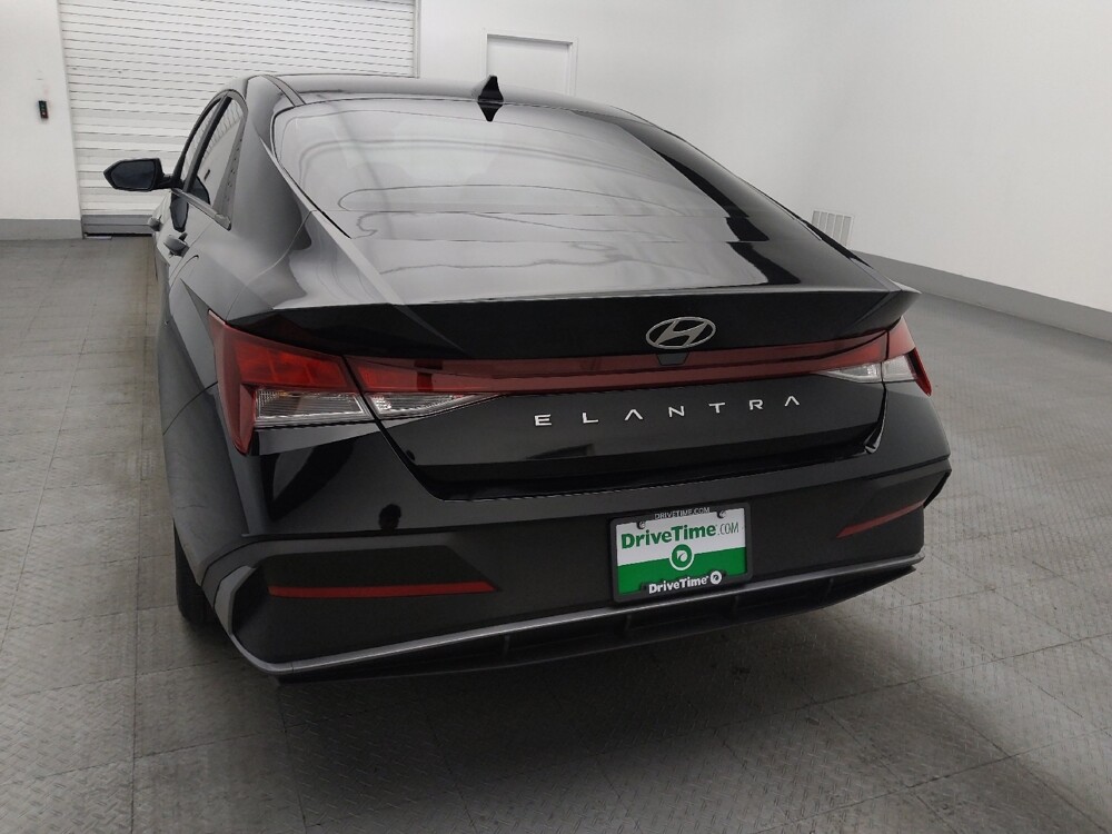 2024 Hyundai Elantra in West Palm Beach, FL 33409 - 18127568 6