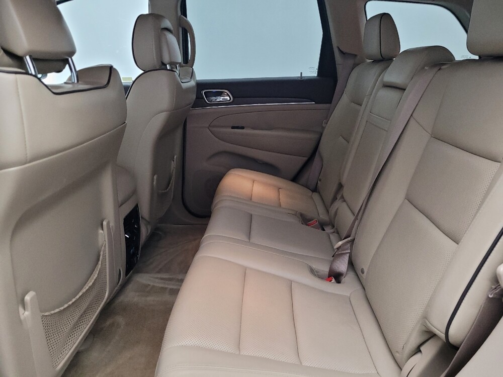 2016 Jeep Grand Cherokee in Hialeah, FL 33014 - 18127569 18