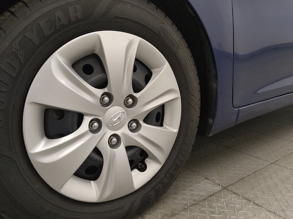 2016 Hyundai Elantra in Jacksonville, FL 32210 - 18127574 31