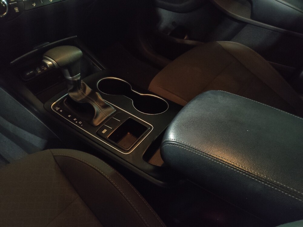 2020 Kia Sorento in Orlando, FL 32808 - 18127585 26