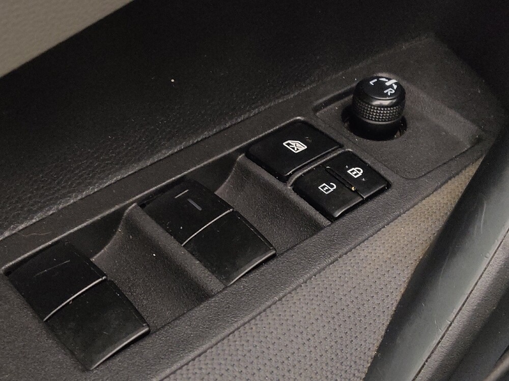 2021 Toyota Corolla in Orlando, FL 32808 - 18127589 27