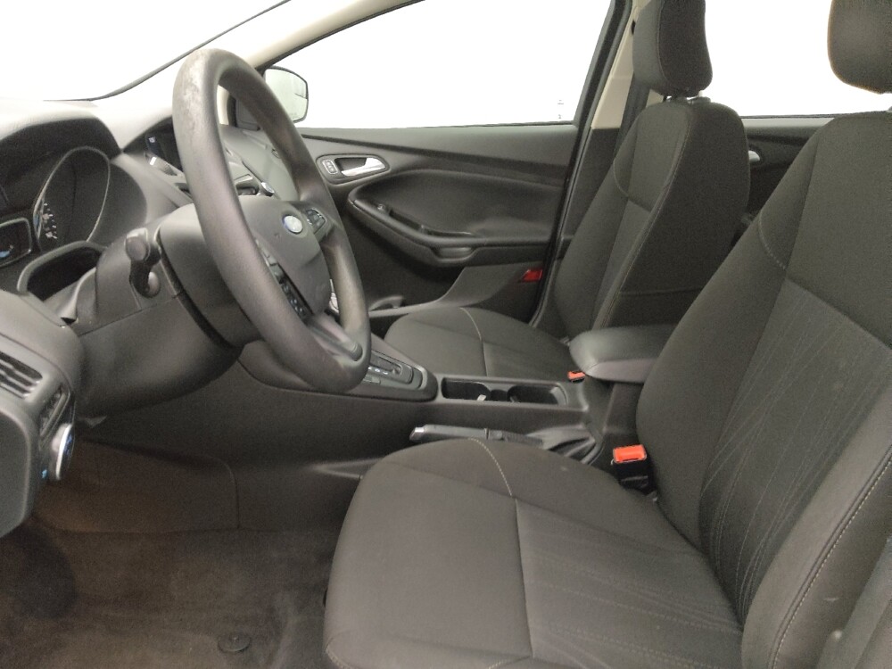 2018 Ford Focus in Jacksonville, FL 32210 - 18127594 17