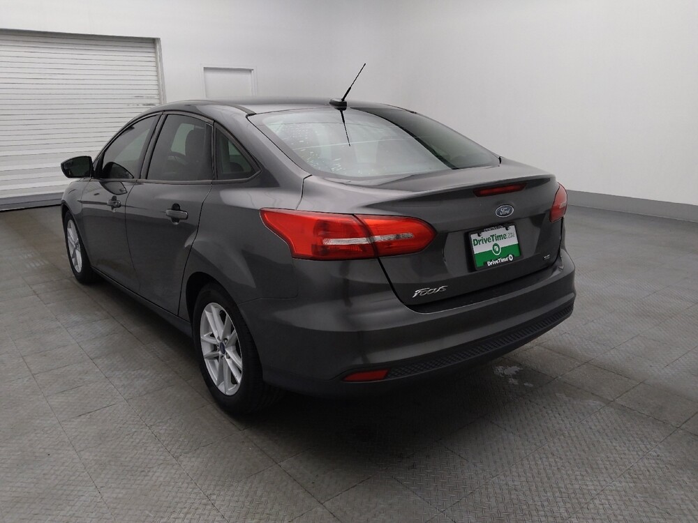 2018 Ford Focus in Jacksonville, FL 32210 - 18127594 5