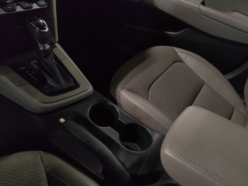 2020 Hyundai Elantra in Savannah, GA 31419 - 18127596 26