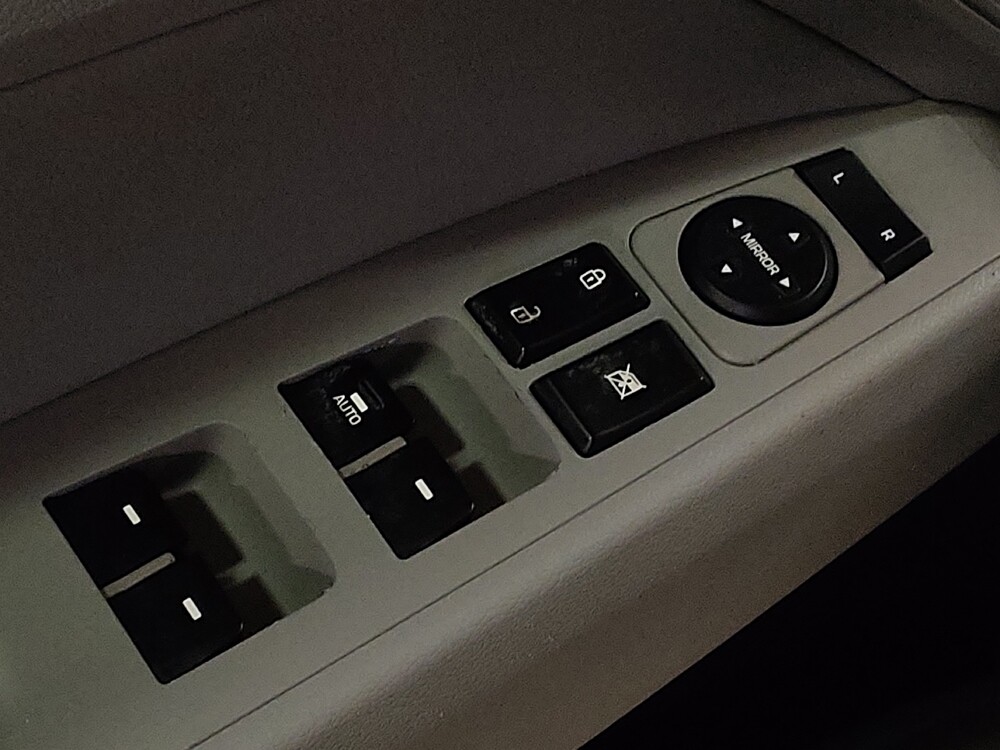 2020 Hyundai Elantra in Savannah, GA 31419 - 18127596 27