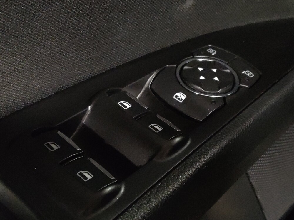 2018 Ford Fusion in Savannah, GA 31419 - 18127597 27