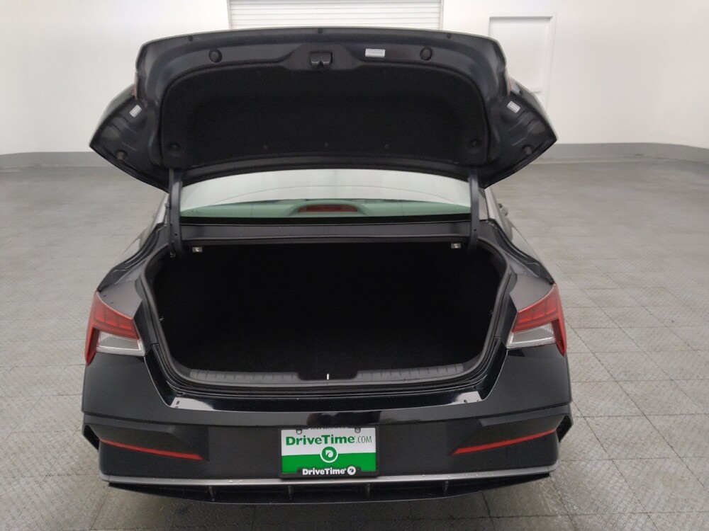 2025 Hyundai Elantra in Savannah, GA 31419 - 18127608 29