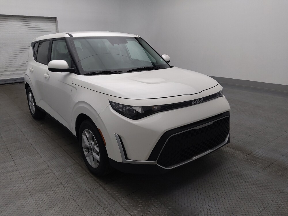 2025 Kia Soul in Hialeah, FL 33014 - 18127609 13